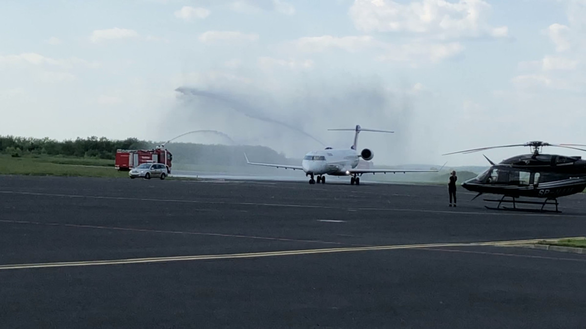 Lufthansa Canadair Jet auf dem Fughafen Heviz Balaton 